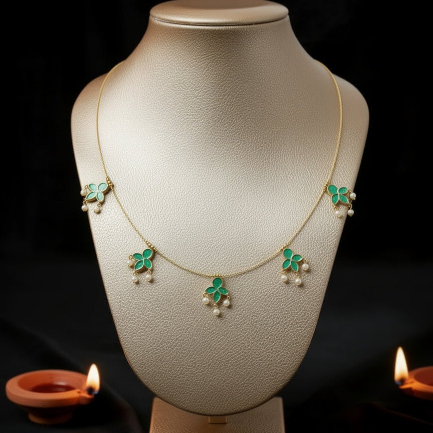 Minimal Green Floral Choker Necklace - Tara Dhara