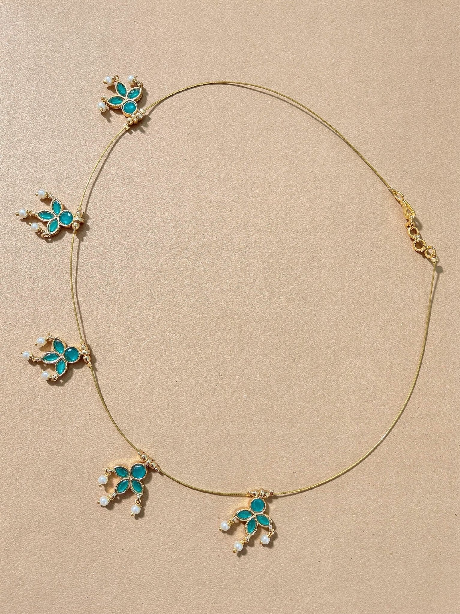 Minimal Green Floral Choker Necklace - Tara Dhara